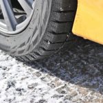 カーシェアで雪道を走れるの?カーシェア各社のスタッドレスタイヤ装備事情